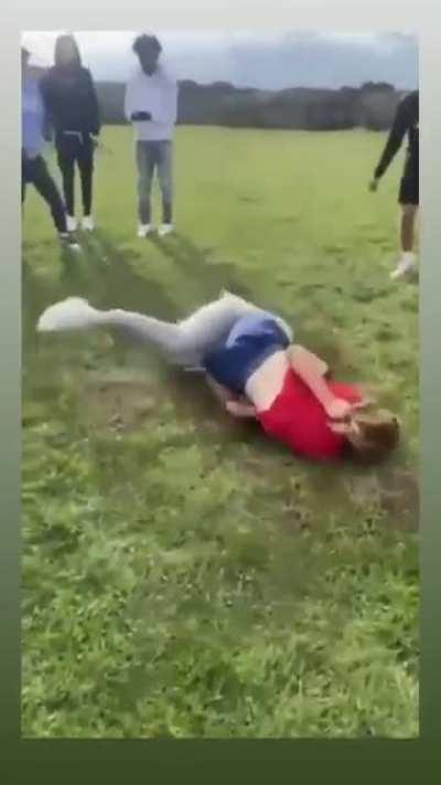 wait for the end, That kick to the face!!!