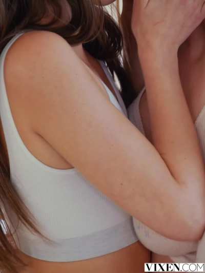 Riley Reid and Kendra sunderland