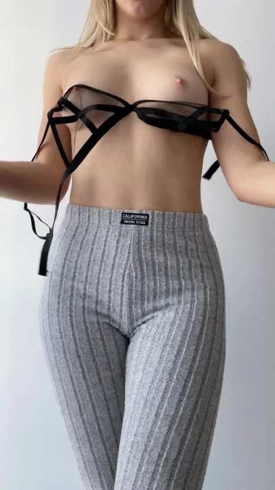 Sub today to see my face 🤩 Free dick rating included when you sub & instant hot video ❤️ Link in comments x