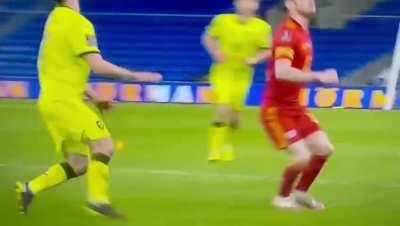 Bale/Kudela elbow incident - Wales vs Czech Republic