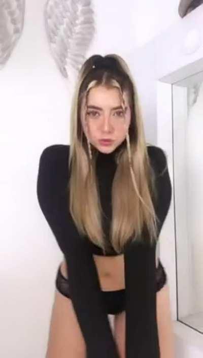 Am I looking cute enough to get fucked ?