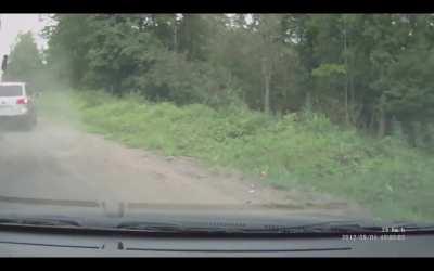 Russia: Truck hits 2 cars