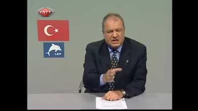 Ağlamıyorum gözüme liberalizm kaçtı.