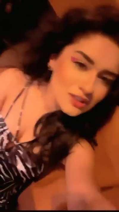 Avneet Kaur. Those bouncing melons and the way she is showing her Aiyashiyaan shows how expensive slut she has become now