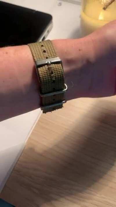 Everyone’s wrist rolls be 🔥 meanwhile I’m just like...