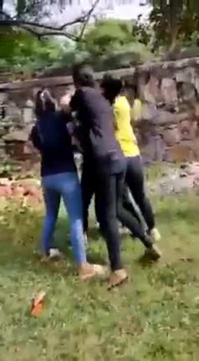 Jamshedpur girls fight 👊🏽