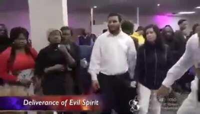 Como tirar o demônio no chute