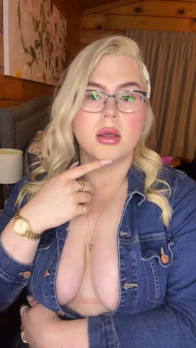 How do you call a thicc trans girl who loves to fuck?