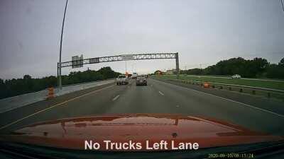 [USA] Dangerous Trucker Pulled Over