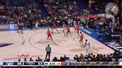 [Highlight] Jaden McDaniels drives and throws it down