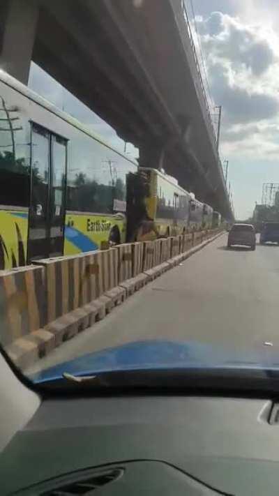 Bitch, we're not alone! `[r/wellthatsucks]`