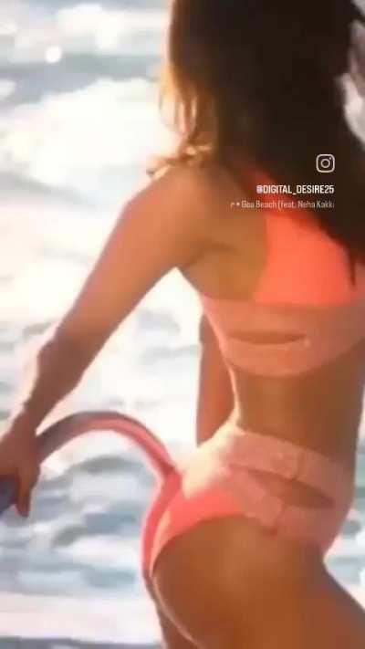 Vaani Kapoor - Goa Beach 