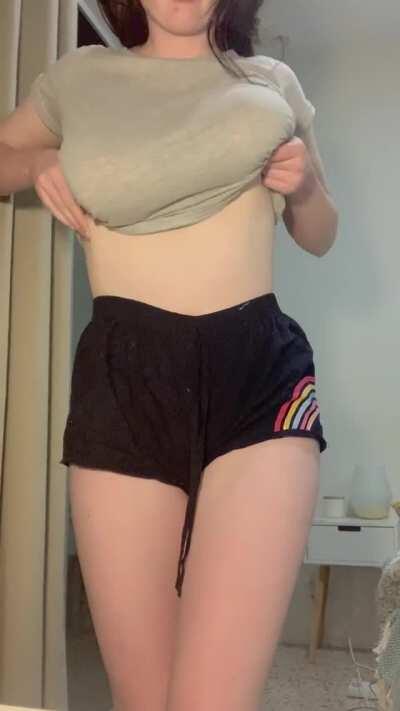 Wow 😱 her Free album In Comments