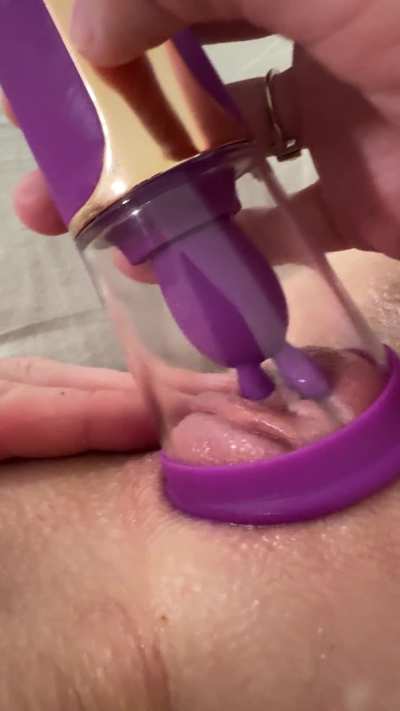 This thing provides constant clit stimulation