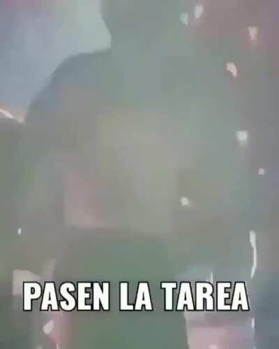 Pasen la tarea