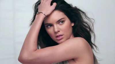 Kendall Jenner underboob