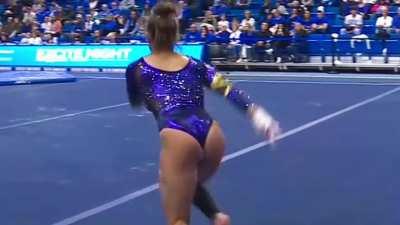 Closing out tonight with the queen 👑 KJ Johnson💜💛🥵🍑 see y’all in the morning 🫡