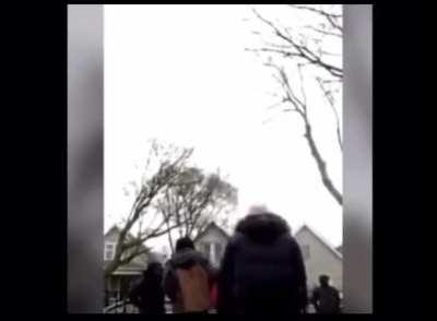 We interrupt this announcement to bring you: 🏃🏿🏃🏿🏃🏿💥 🔫