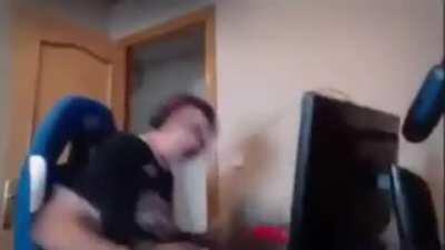 'DCS World has stopped responding.'