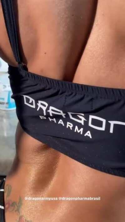 Fuck that brand 😡 show me the Ass that i'm here for 🤤