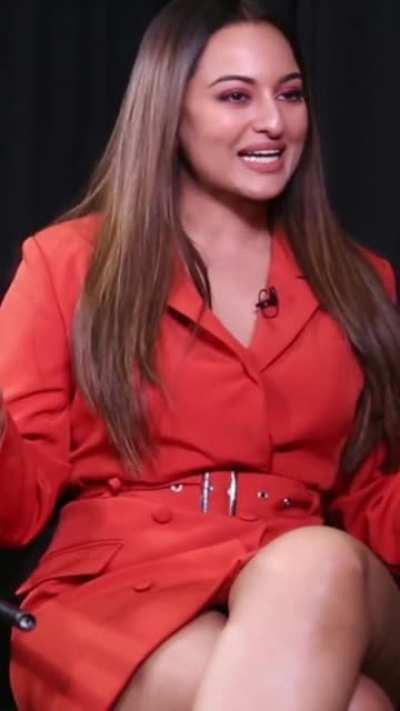 Sonakshi Sinha (New)