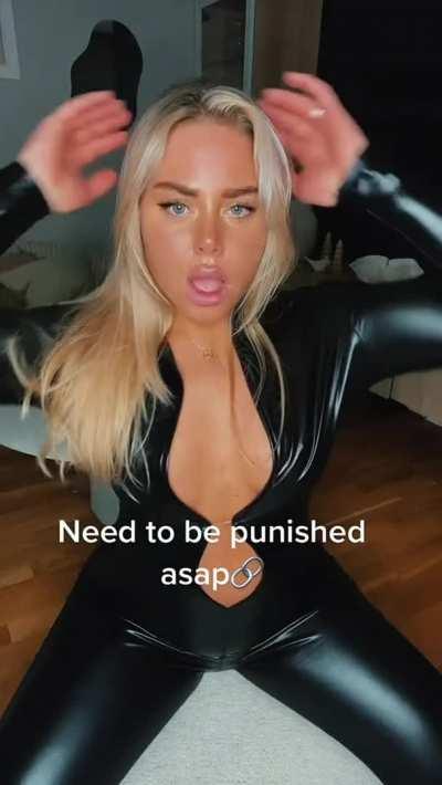 Slap me with your morning wood and i might nibble on it