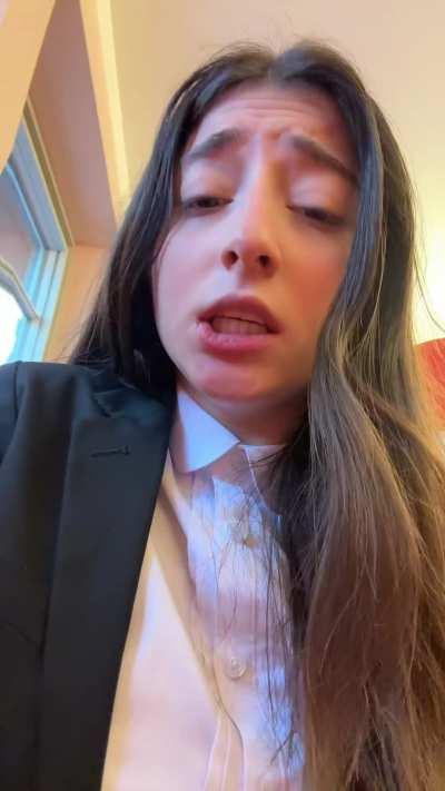 Do older guys like 18yo latinas