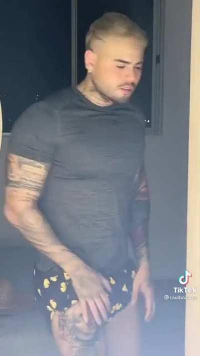 I don’t know what this is but I know I’ve now been laughing for ten minutes straight