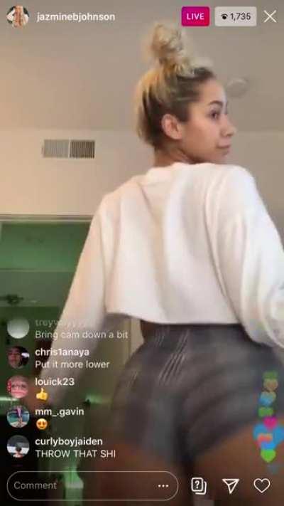 I got y’all she just got done with this live