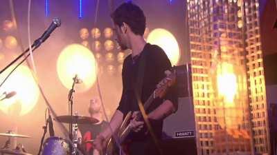 Low (Live @ Round Chapel 2005)