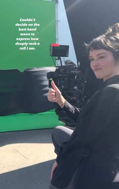 ‘Couldn’t decide on the best hand move to express how deeply rock n roll I am’ | IG April 2025