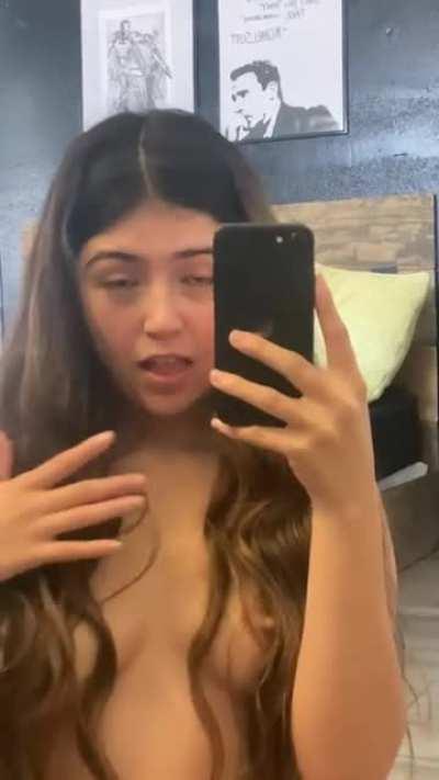 Want a peek at my Filipina pussy?