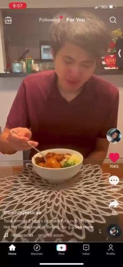 His Haitian Girlfriend made him a traditional Taiwanese meal and he began to get emotional.