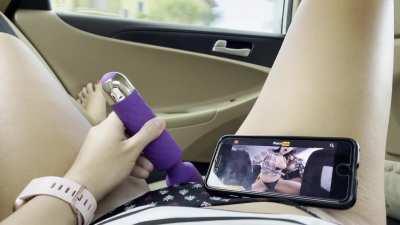 Playing in the backseat 😏