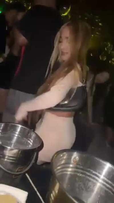 Twerking Video 18