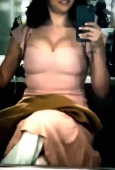 Queens heaving bosom