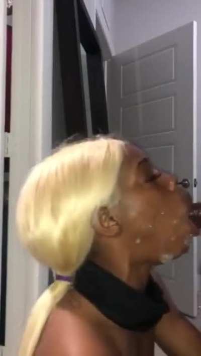 Miss Et (endless throat) 