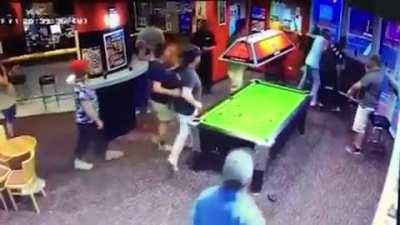 Grupos se encontrando no churras do subs