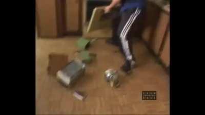 Every time I see this scene I am so fucking dead.