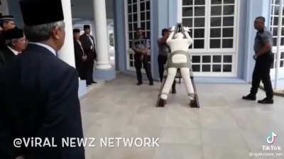 Difference between civil and syariah caning 