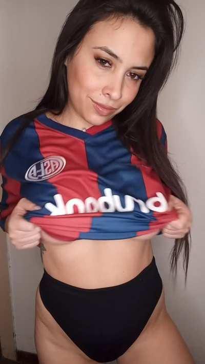 Bet you never thought a latina could be this big