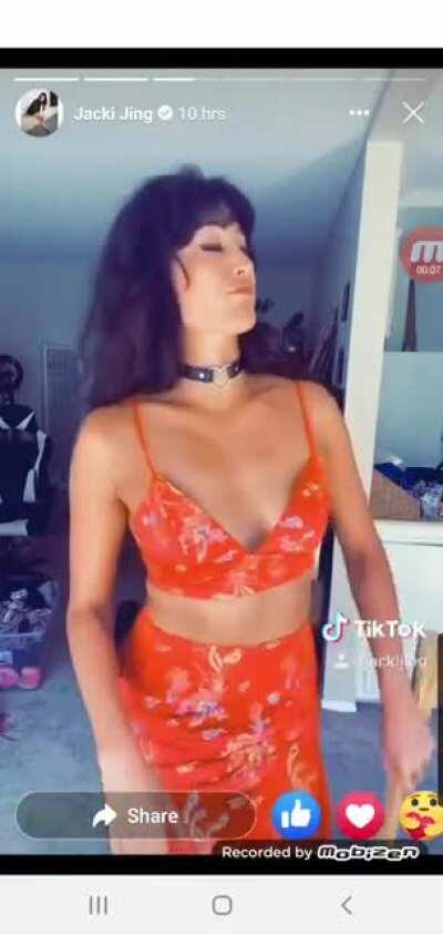 She didnt edit the facebook version