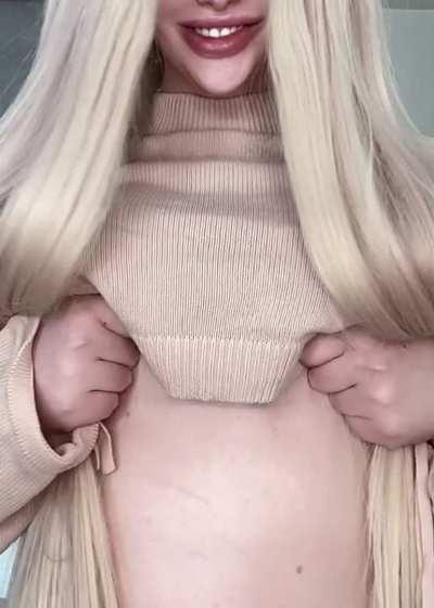 Bouncy and really soft and squishy 🥰 Can I be your new pup?