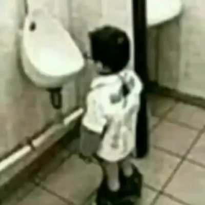 Noo pobre Mateo😔👍