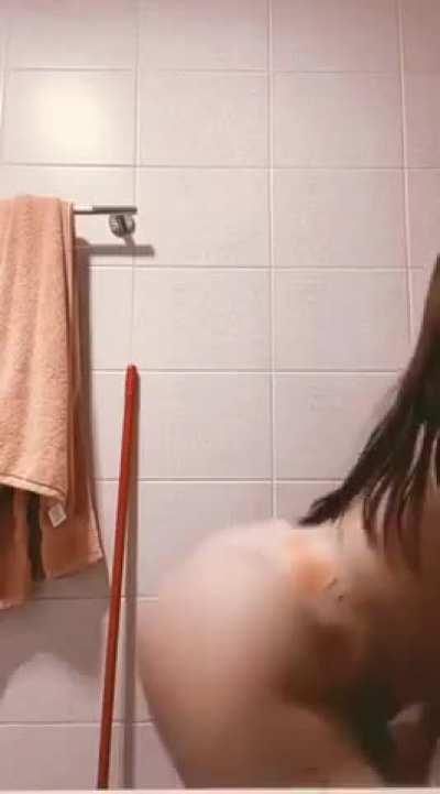 Hot Desi Twerk 😍 (Inbox To Get Indian Unseen Videos For Cheap)