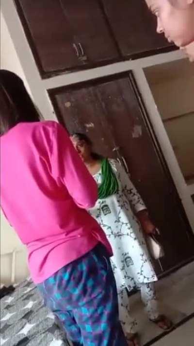 #CUVIBES Ladkio ki bathroom me jake video bnati thi💀