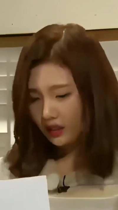 A TOTALLY NORMAL interview with Joy ;)