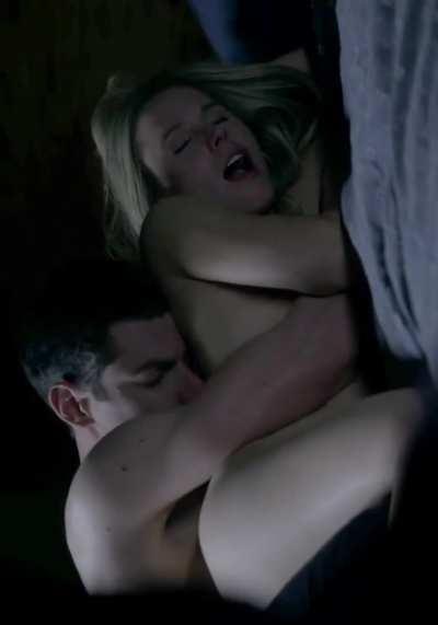 Kristen Bell realizes you didn't pull out