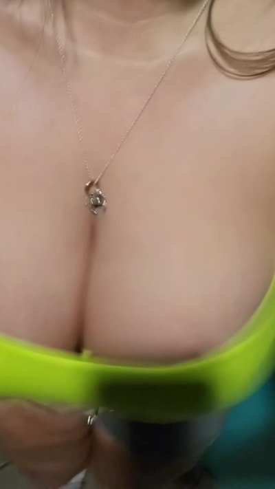 Just a curvy mom with a big smile and even bigger G cups