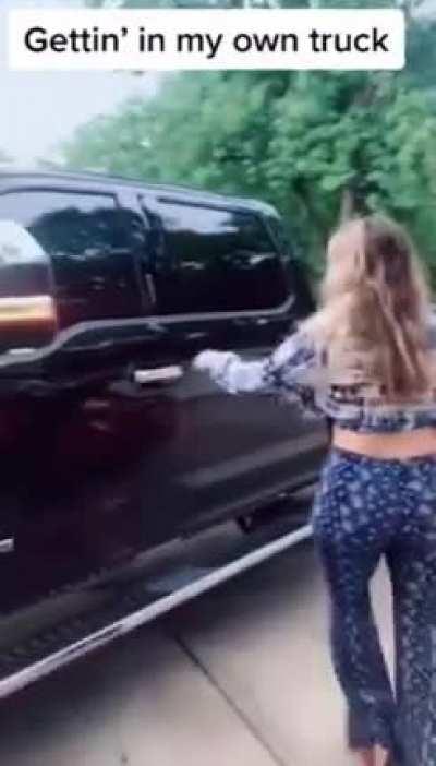 The carrying capacity of that Pickup must be Substantial. 😯